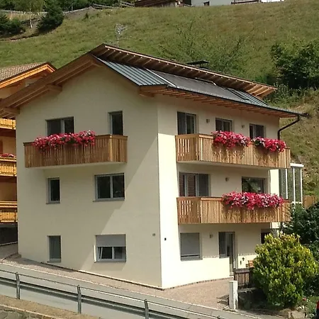Welscher Apartment Nova Levante